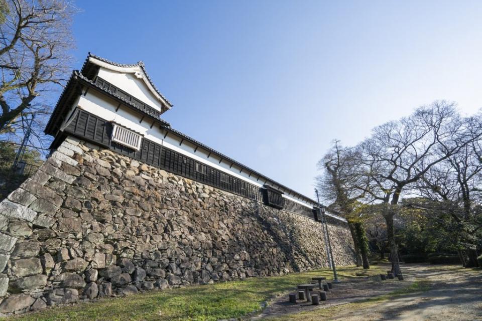 후쿠오카성에 남아있는 구조물 중 하나인 다몬야구라 성루