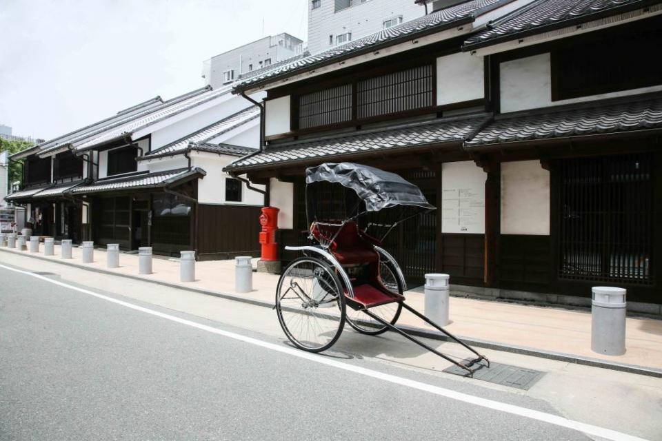 Traditional Craft Painting　 　Hakata Machiya Folk Museum