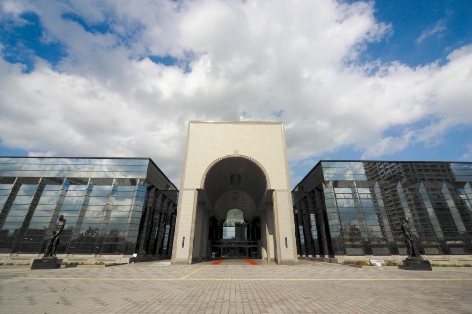 The exterior of the Fukuoka City Museum