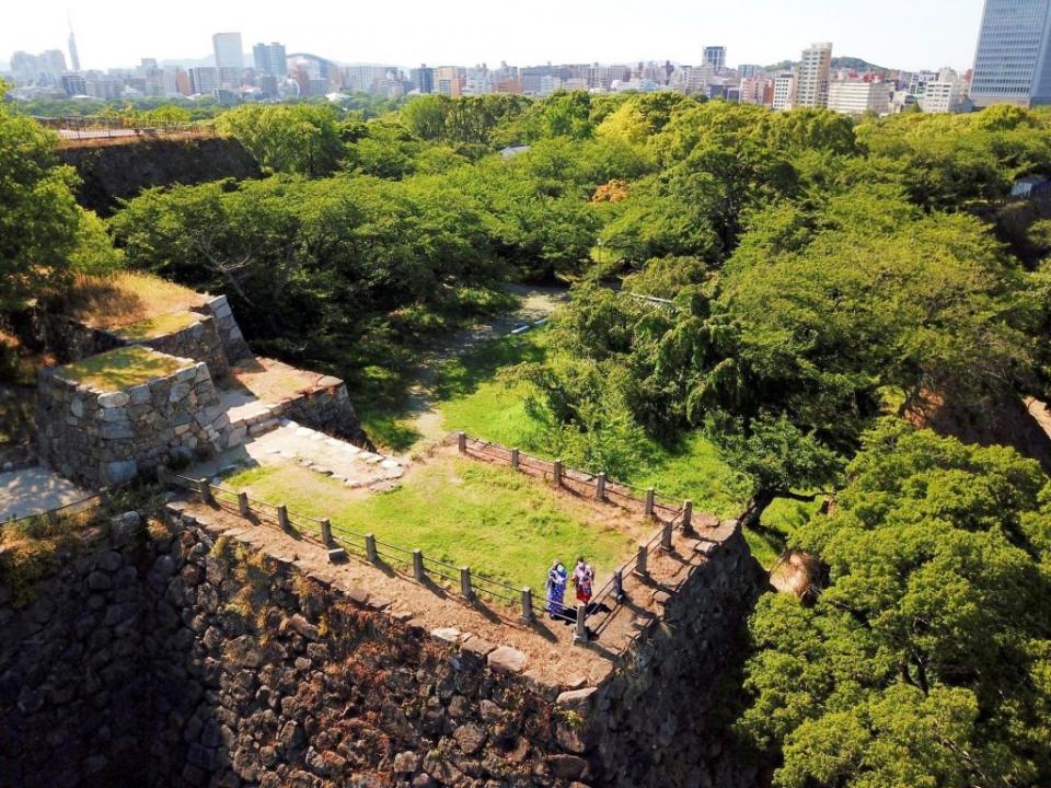Soul-stirring history on view in Maizuru Park