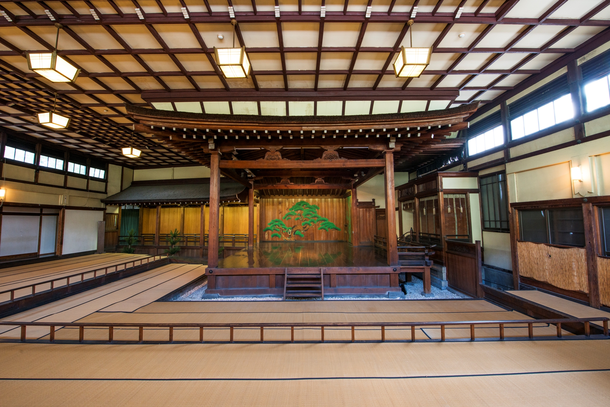 住吉神社能楽殿