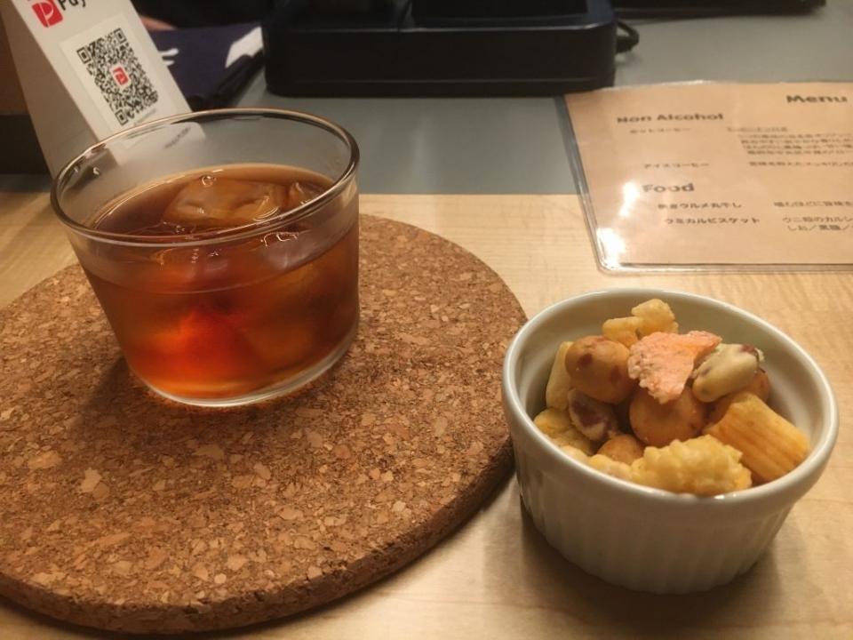 写真：megane coffee &amp; spirits